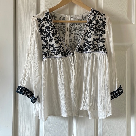 White and navy embroidered cover up cardigan jacket boho - Picture 1 of 7